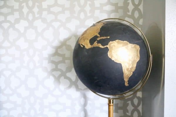 Black globe DIY tutorial