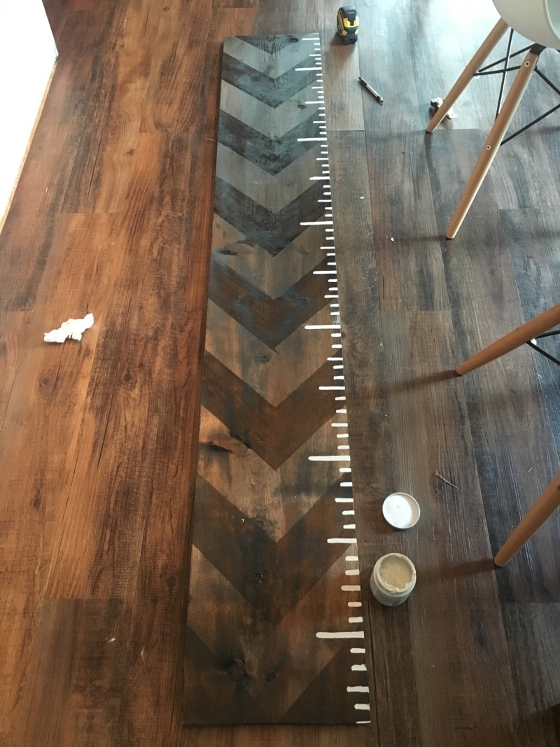 Inch markings for growth chart