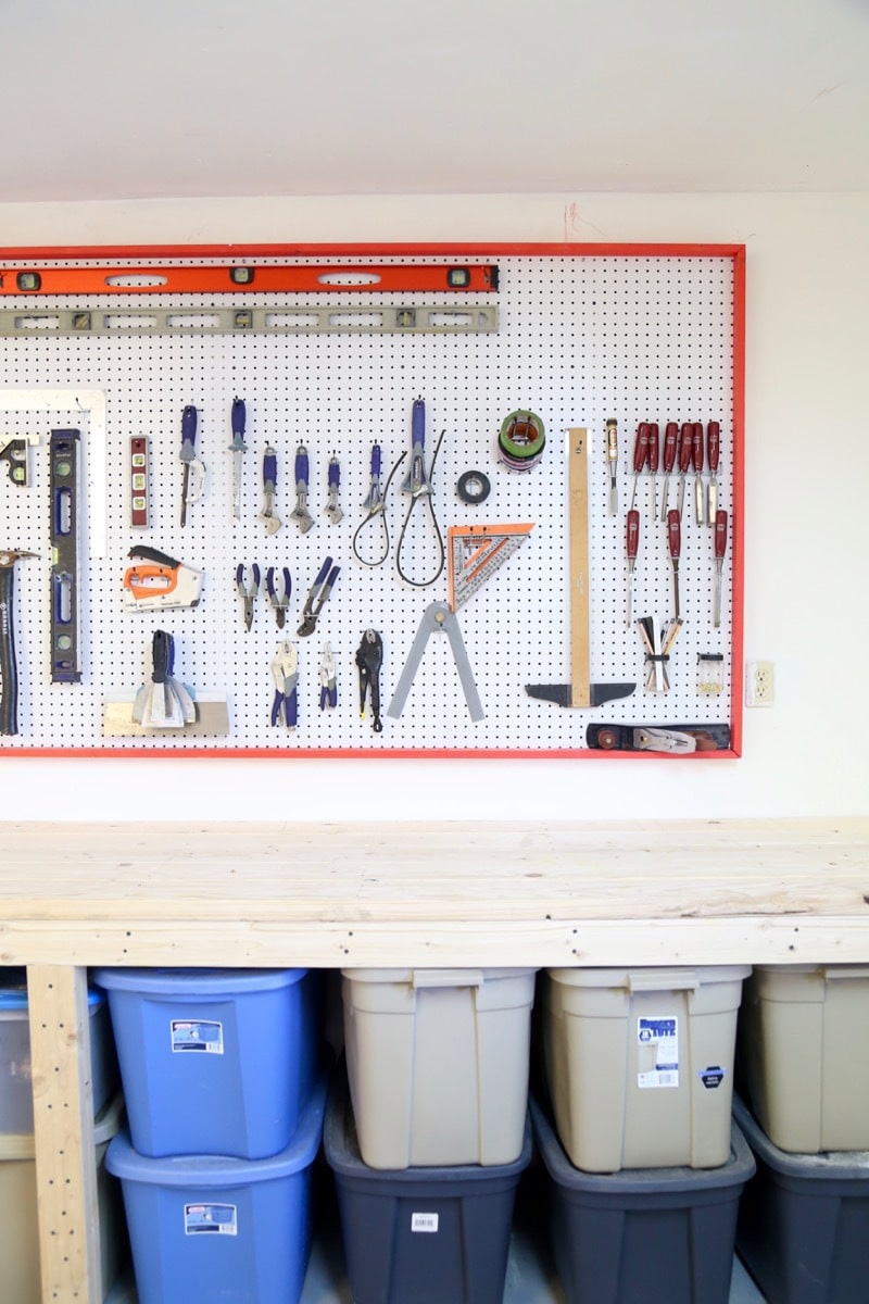 Pegboards are such a great way to keep all of your tools organized. This giant pegboard is amazing and actually looks really cute! Such an awesome way to keep everything nice and clean!