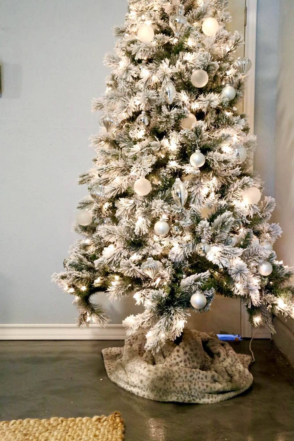 Big Lots Christmas Trees: Our New Tree & Decorating Tips