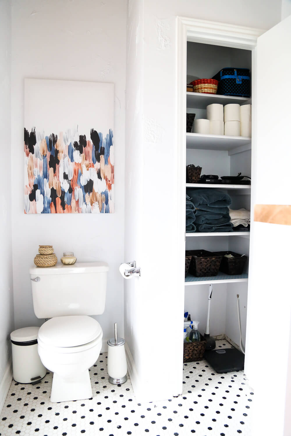 Great tips on organizing your linen closet on a budget. So many great ideas using items you can find at the Dollar Store - you'll have so much more storage once you're done!