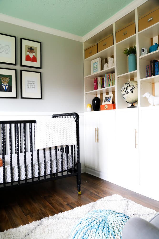 This gender-neutral nursery has a ton of great ideas for simple decor that will last through the toddler years. There's tons of storage for easy organization, and it has a very modern and sophisticated feel! Love it! 