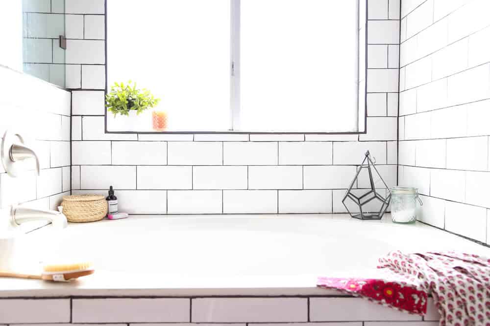 This master bathroom is so serene and relaxing! There are tons of great ideas for how to make your bathroom the most relaxing place in your home. 