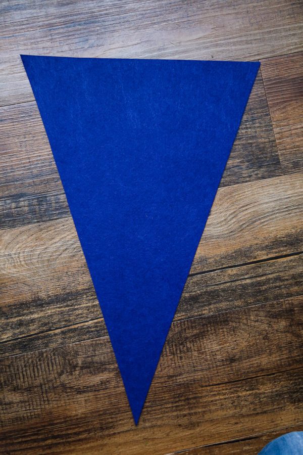 DIY Felt Pennant (Easy Name Art for A Kid's Room) Love & Renovations