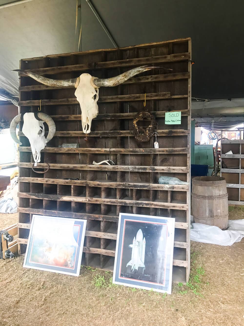 A trip to the spring 2017 Round Top Antique Show - details on all the awesome finds, beautiful antiques, and a new craze we stumbled on!