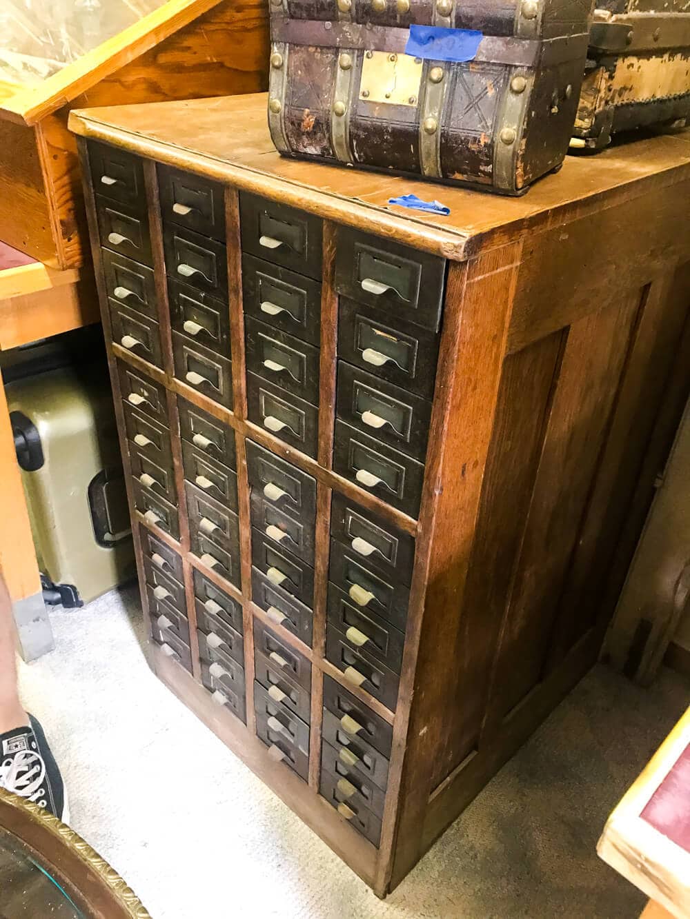 A trip to the spring 2017 Round Top Antique Show - details on all the awesome finds, beautiful antiques, and a new craze we stumbled on!