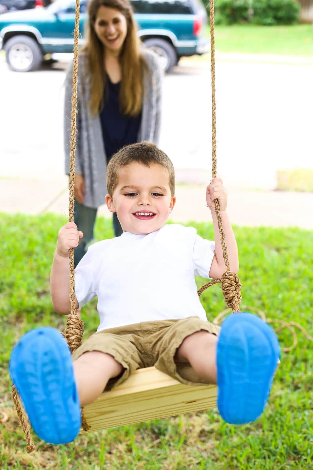 DIY wooden tree swing