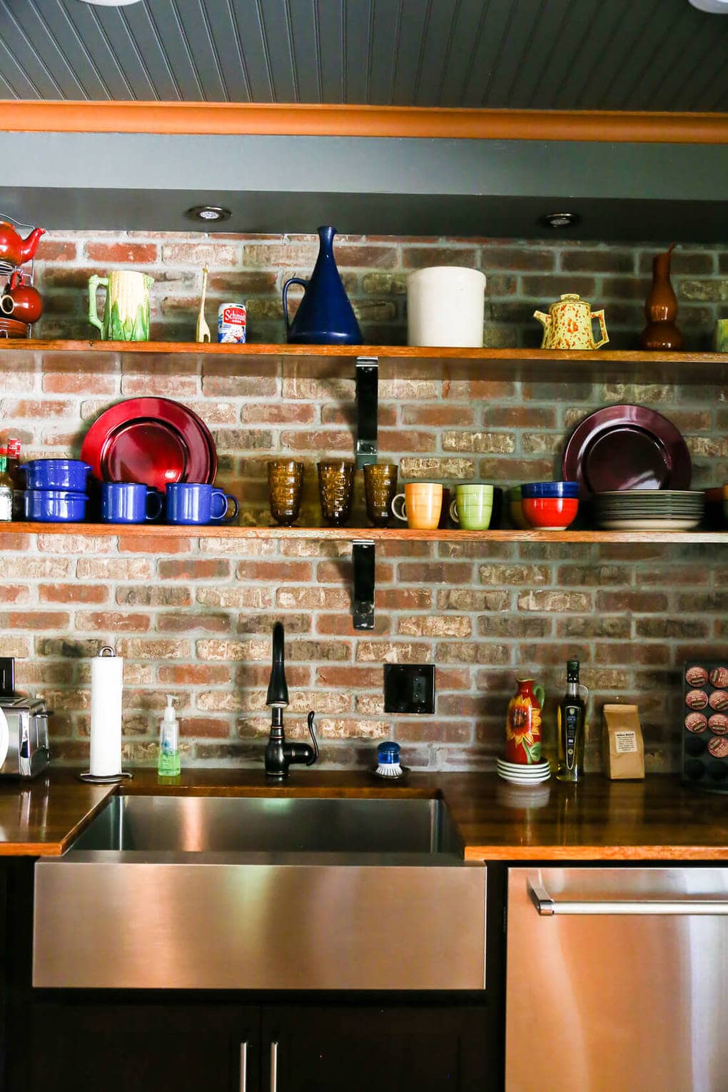 A peek into a quick family vacation in Granbury, Texas. It's one of the best spots in Texas for a quick weekend getaway, and there's so much to see and do!