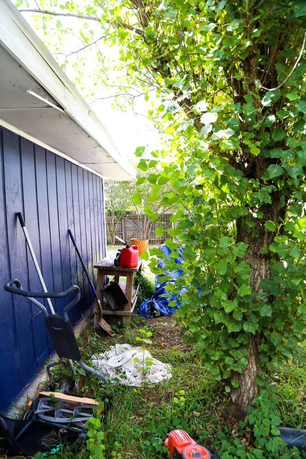 A quick backyard clean-up, thanks to Ryobi tools and a little elbow grease! Plus, great tips on how to keep you backyard organized and maintained throughout the summer.