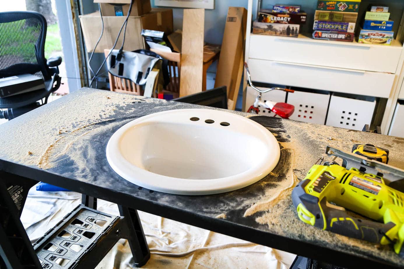How to replace an ugly bathroom counter - it's quick, easy, and surprisingly affordable! Easy, budget-friendly option for getting a new counter in your bathroom without calling in a pro.