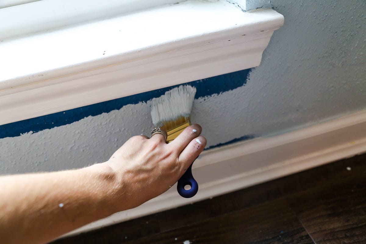 How to paint a room without relying on painter's tape