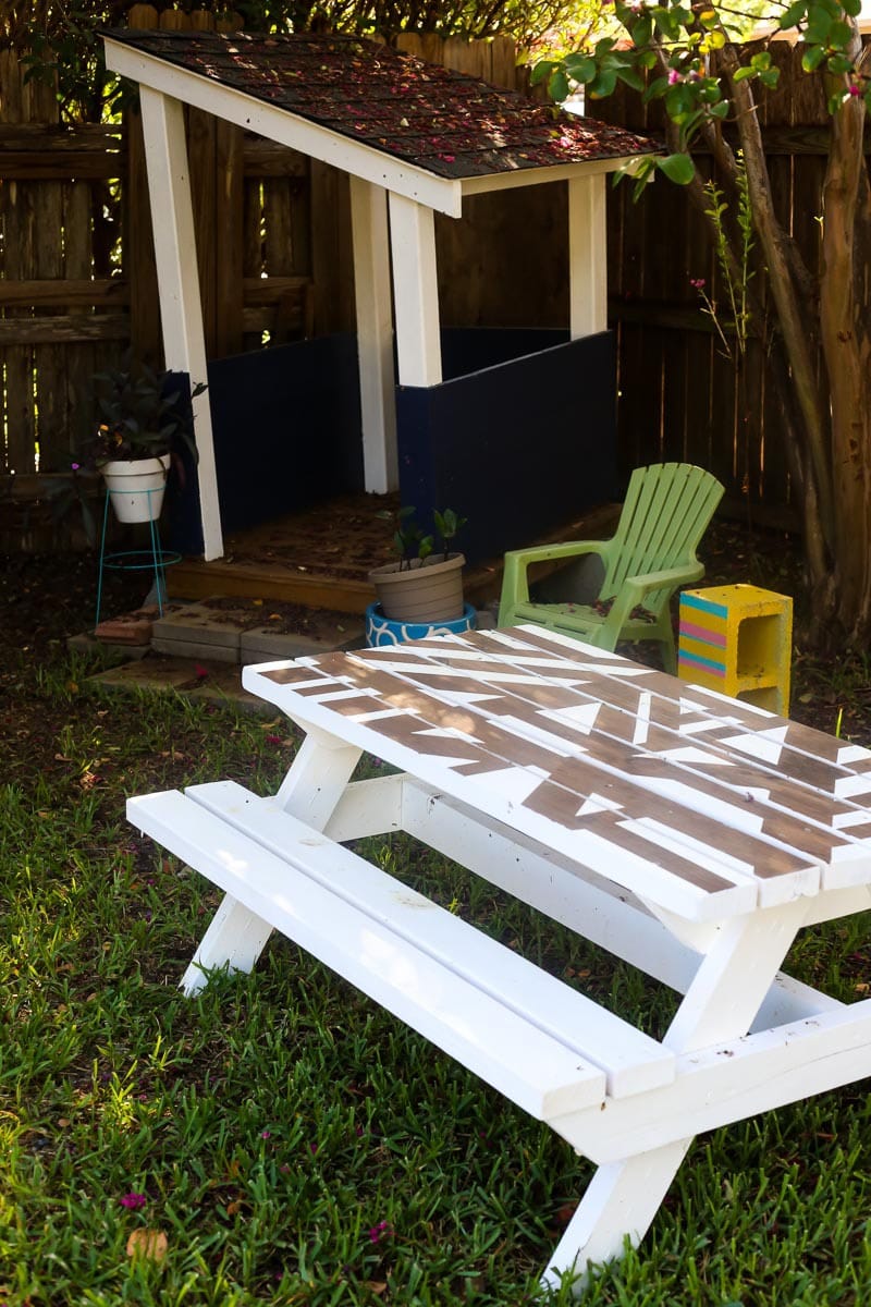 Tips for painting a cute pattern on a DIY kids picnic table.