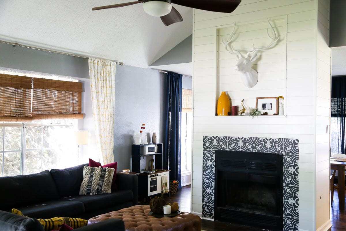 12 Gorgeous DIY Shiplap Fireplace Ideas