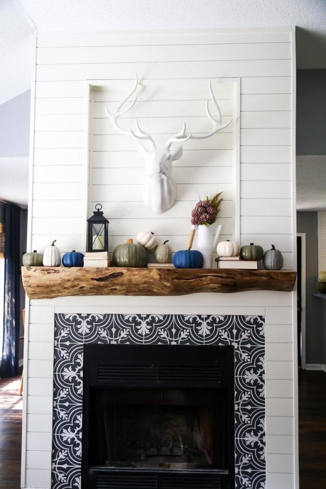 Gorgeous DIY faux painted pumpkins for your fall mantel