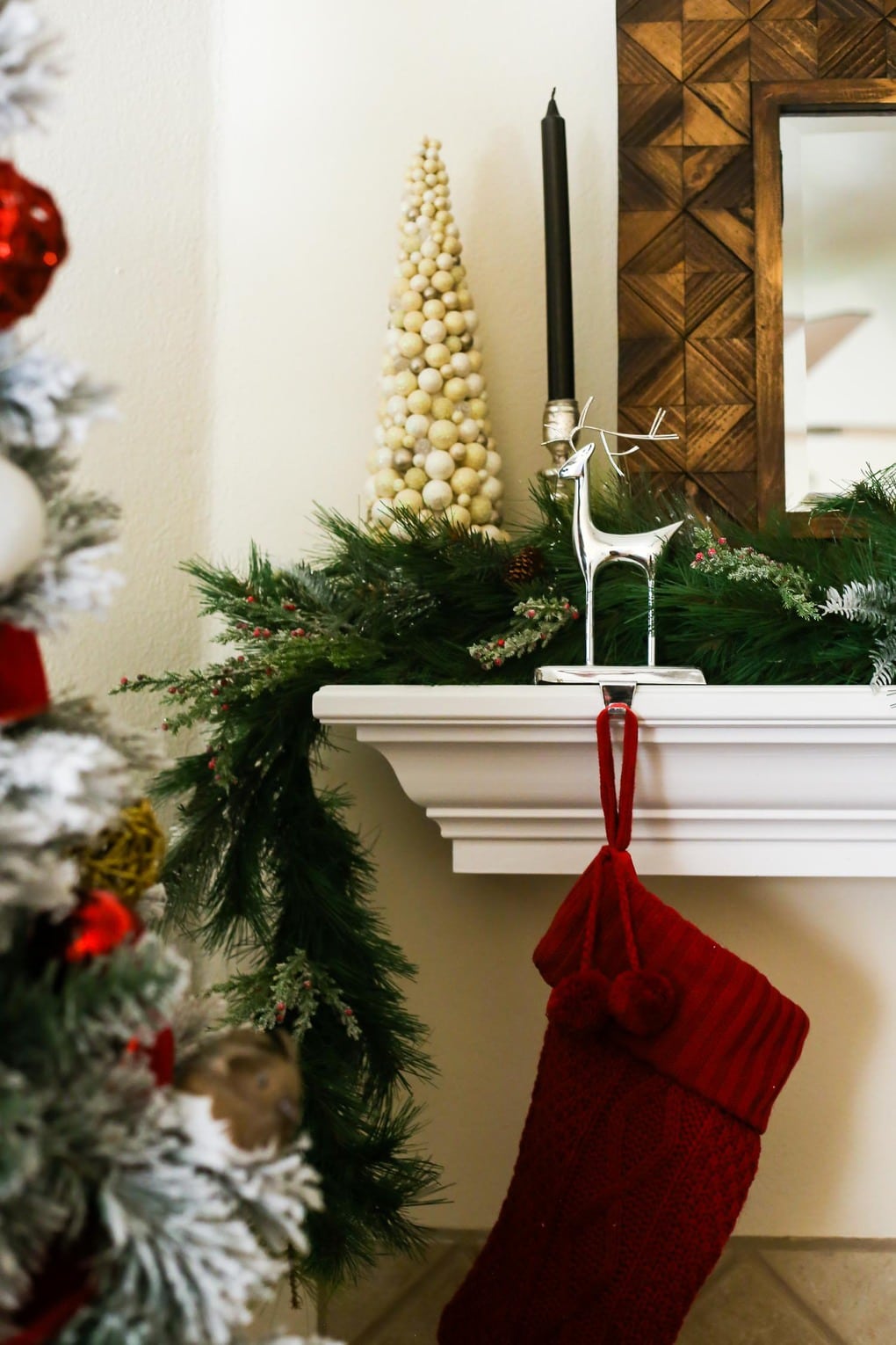 How to make an easy DIY Christmas garland