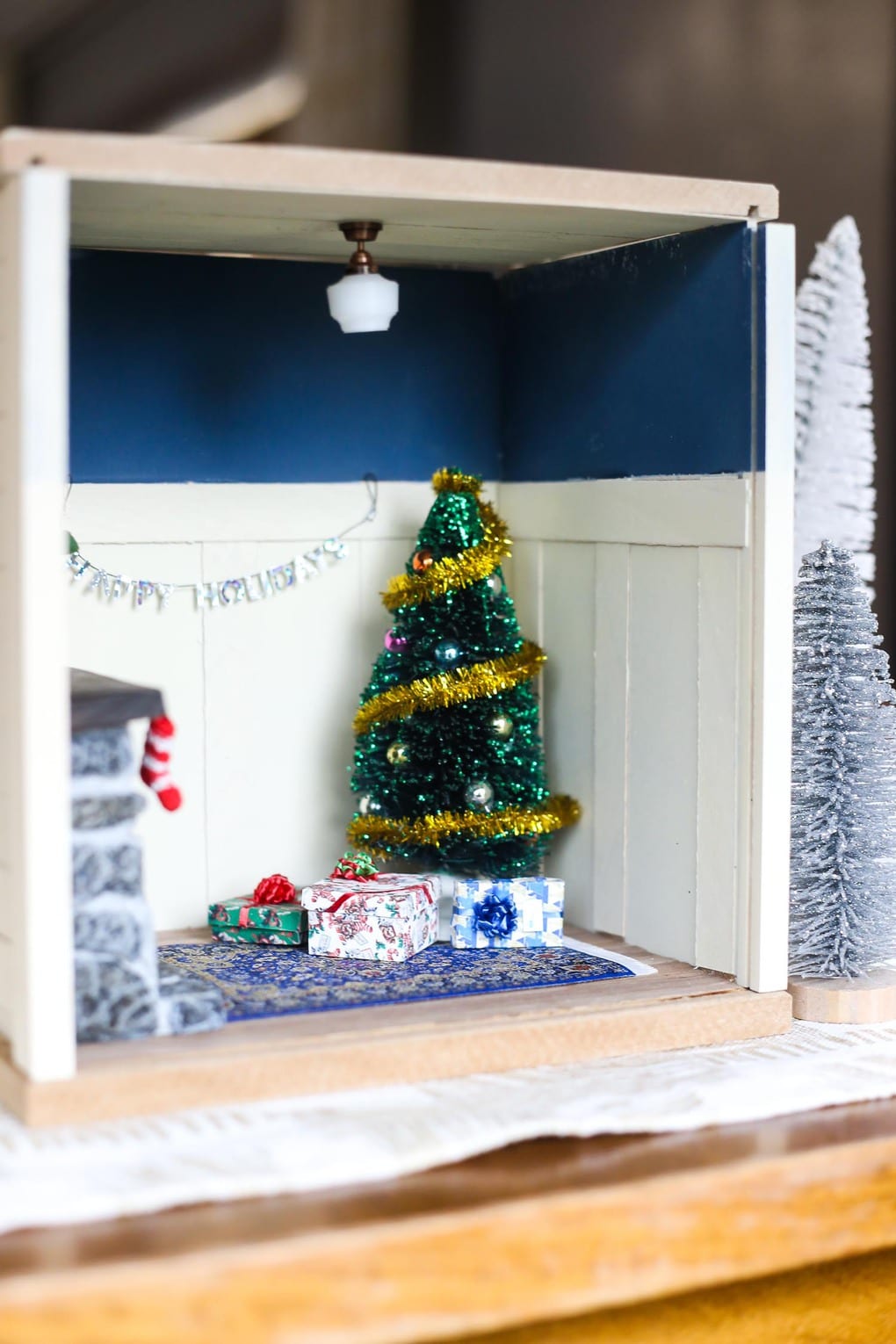 Easy DIY miniature Christmas room