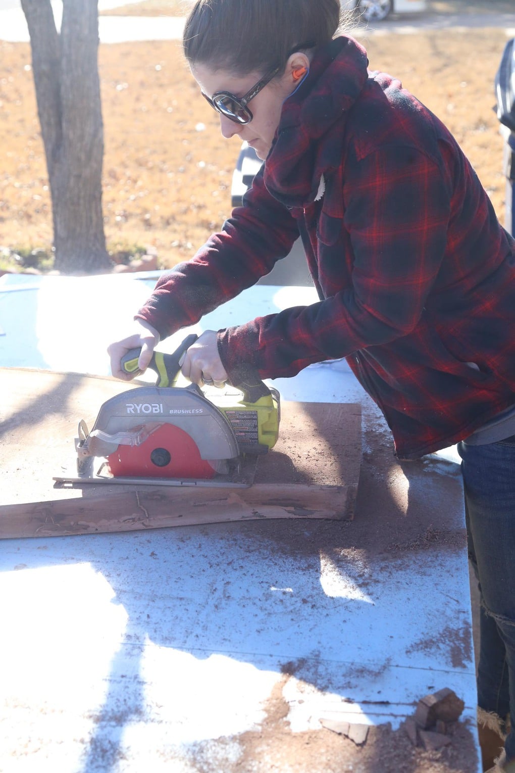 Using circular saw to cut table down for DIY entry table