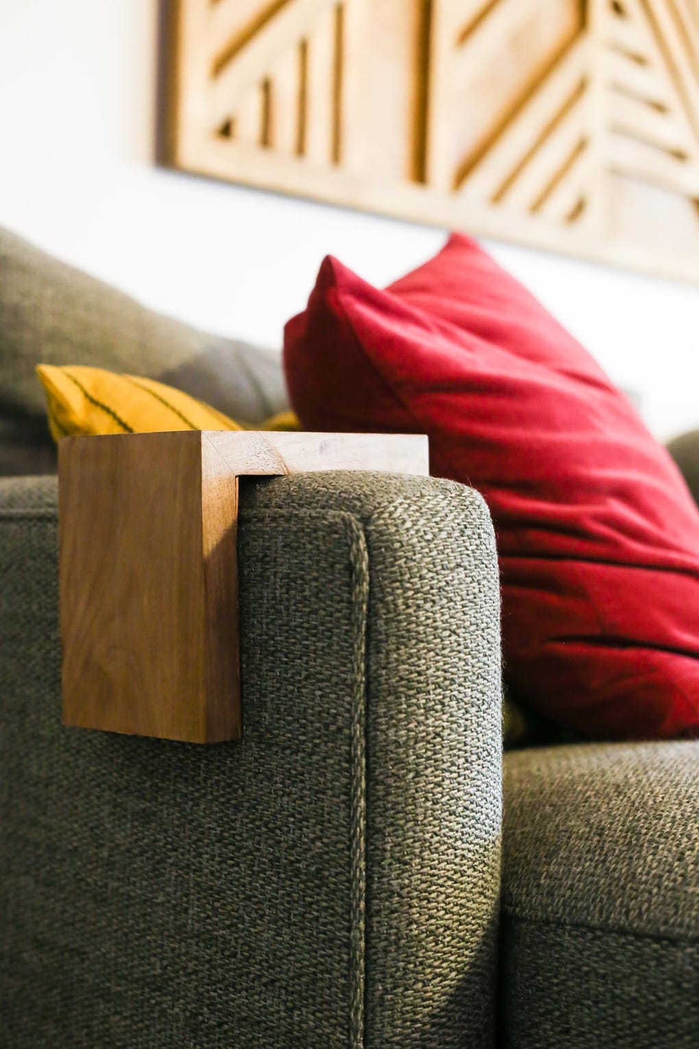 Easy DIY instructions for sofa arm table or couch sleeve