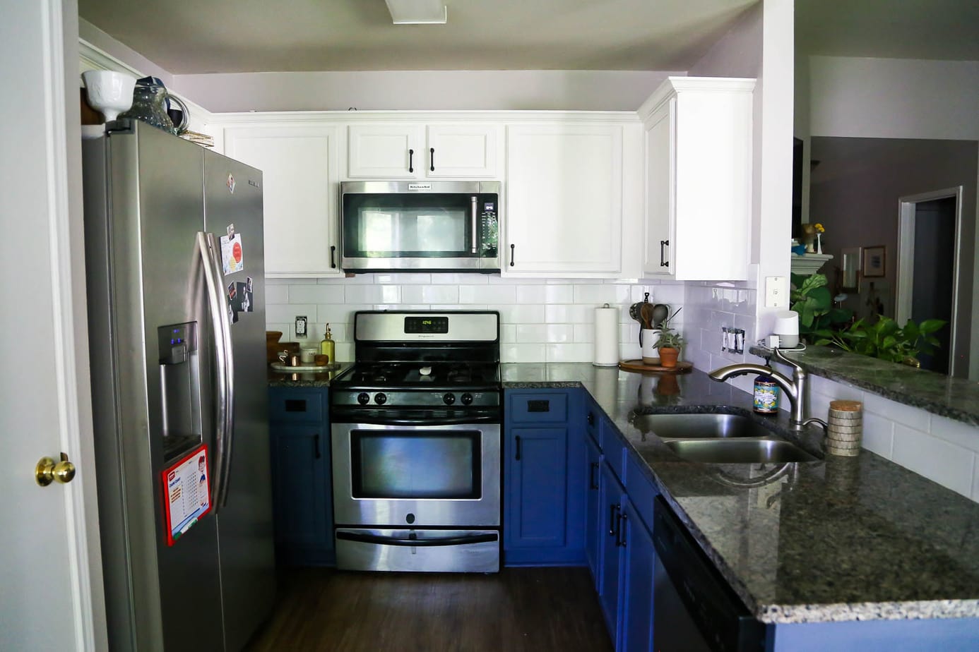 Kitchen with white subway tile backsplash