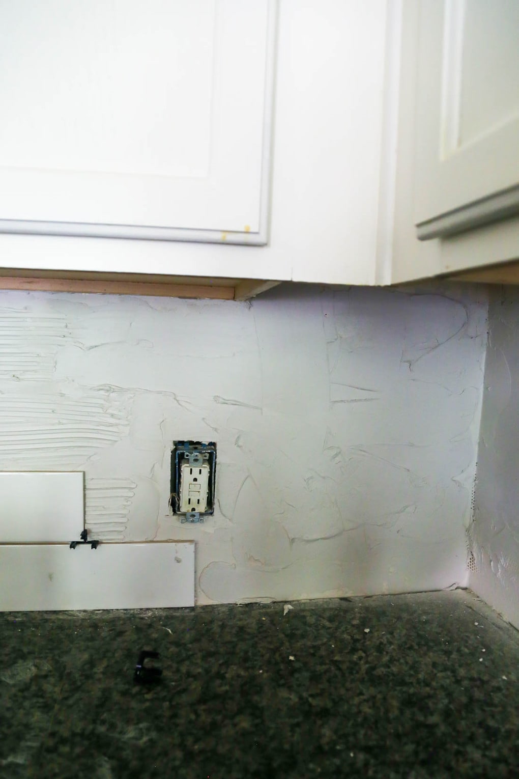 How To Install A Subway Tile Backsplash Tips Tricks Subway Tile Kitchen Backsplash Installation