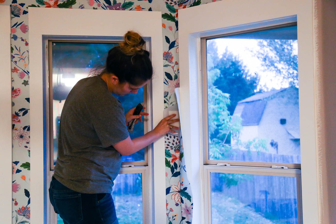 Installing wallpaper around a window