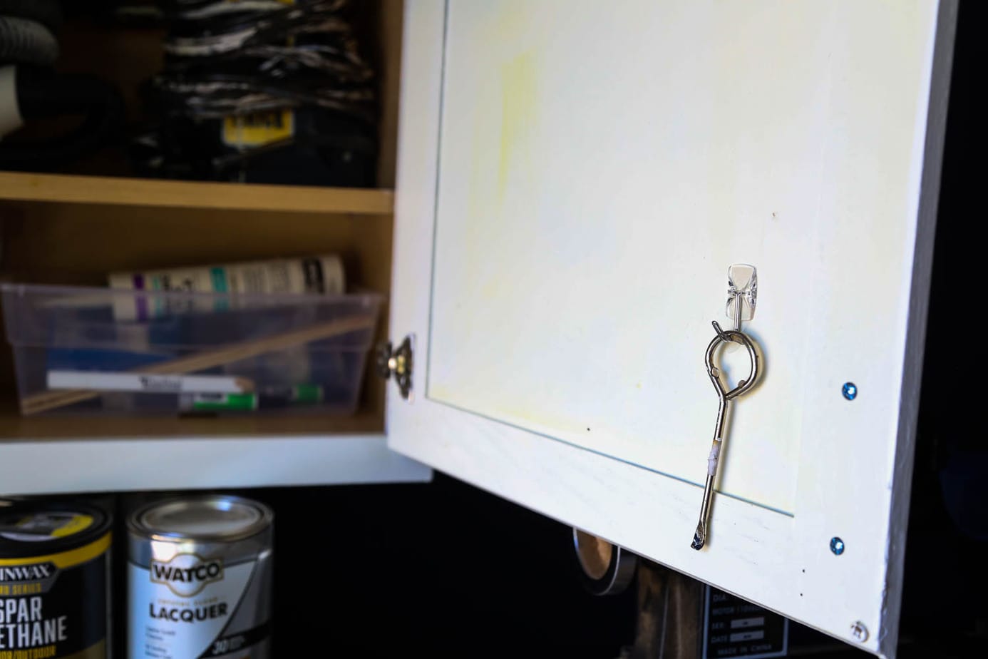 How to store paint can opener