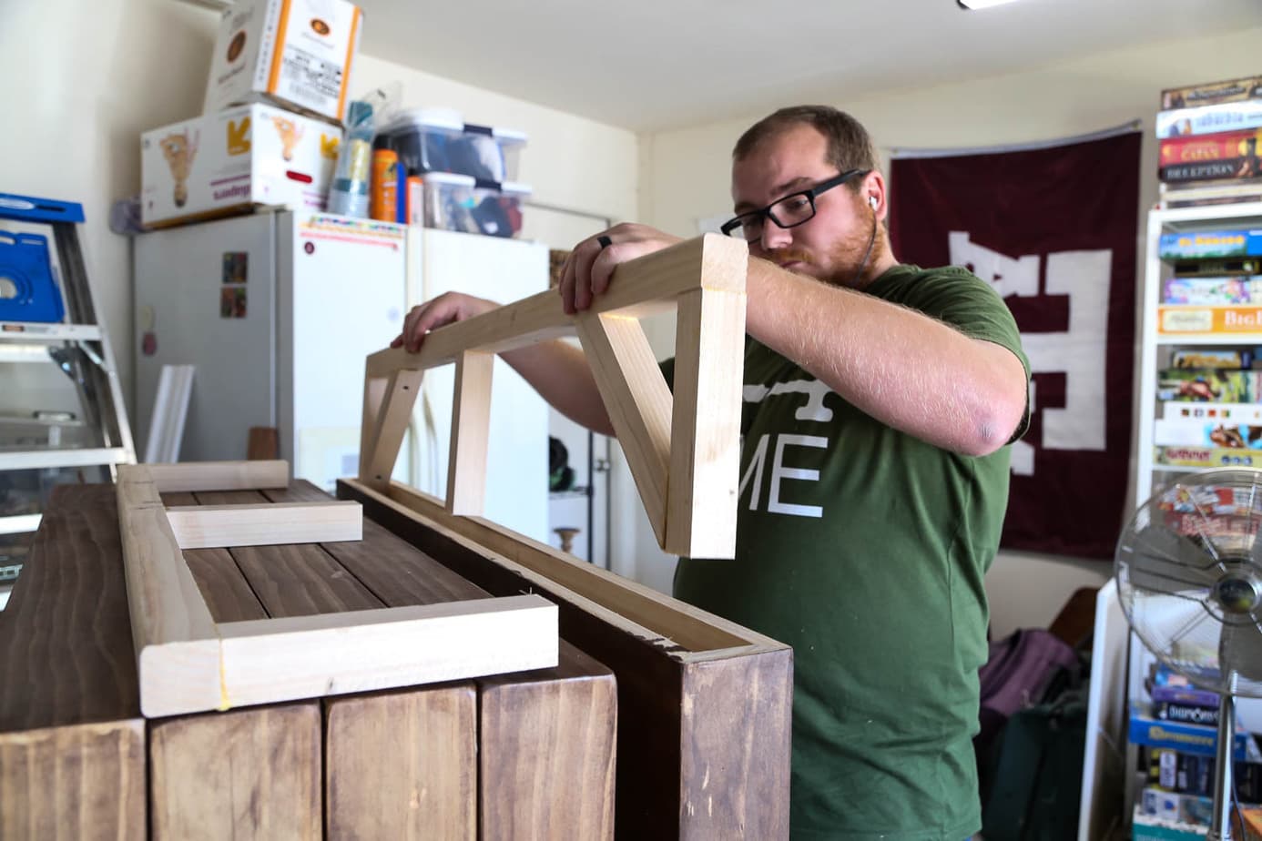 how to hang floating shelves with support board