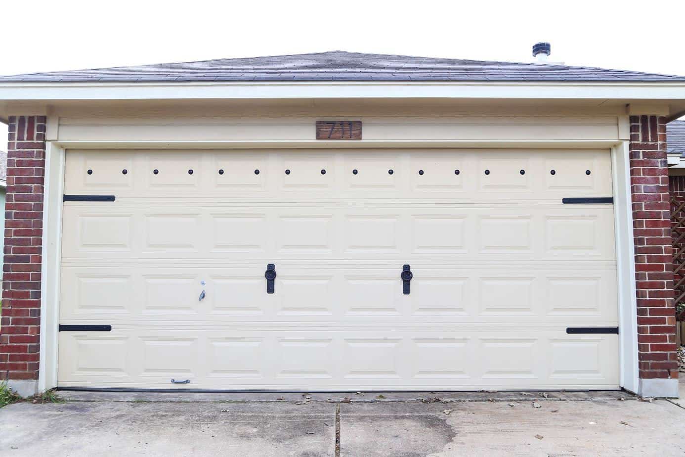 garage door makeover after