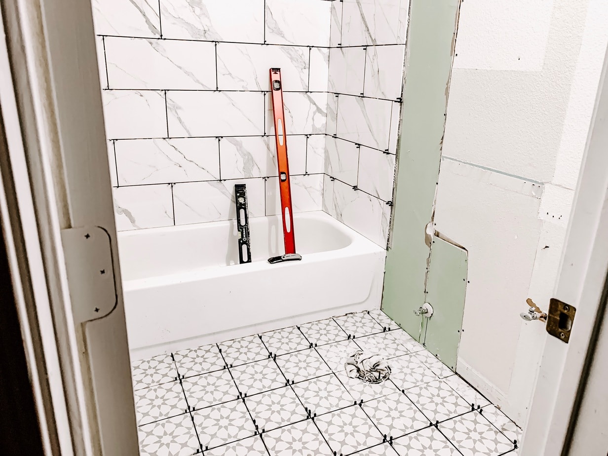 Bathroom Tiling Tips {Bathroom Renovation Week 3}
