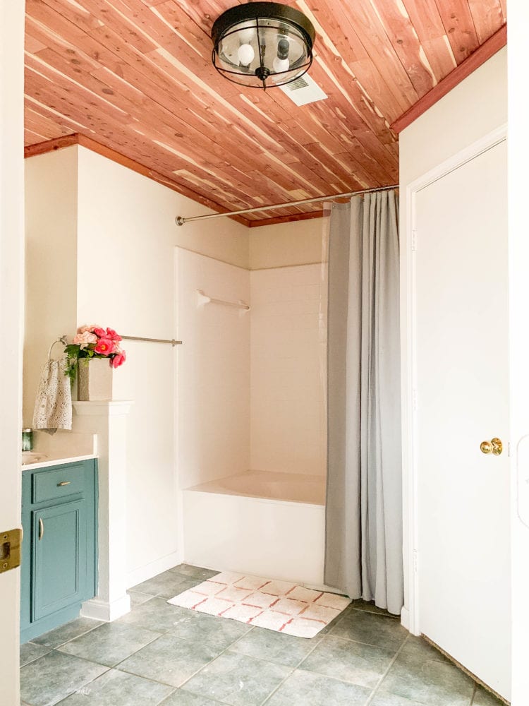 bathroom with cedar lined ceiling
