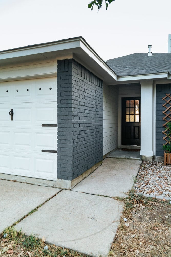 house painted with Romabio Navy Steel masonry paint