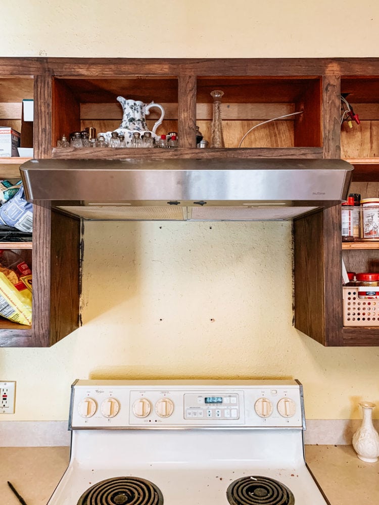 vent hood installed over stove