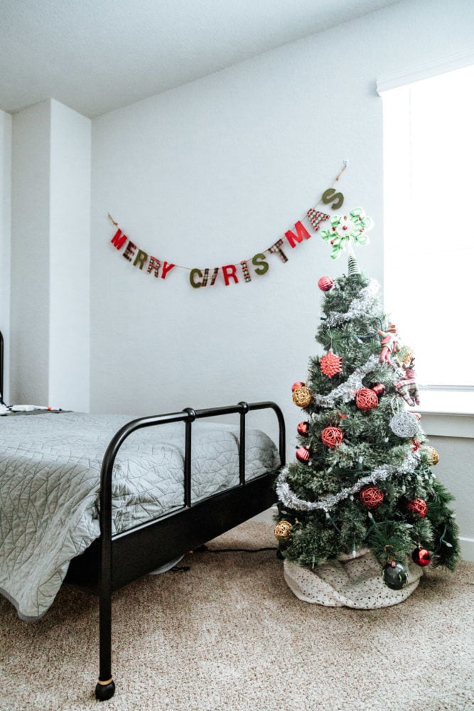 Christmas boy's room 