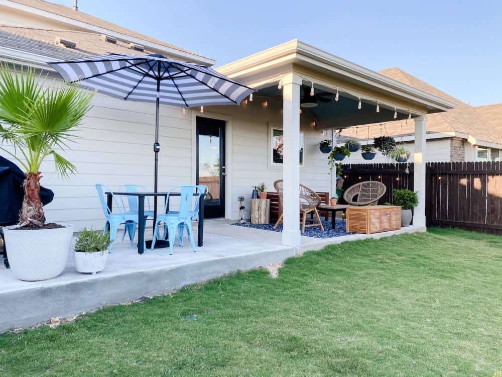 A colorful and cozy back patio 