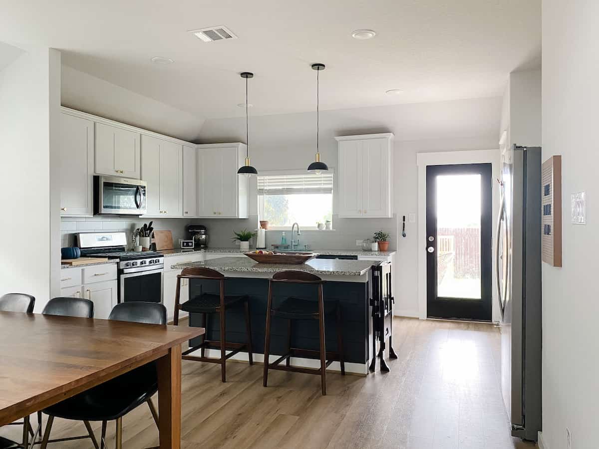 Re-Painting the Kitchen Island