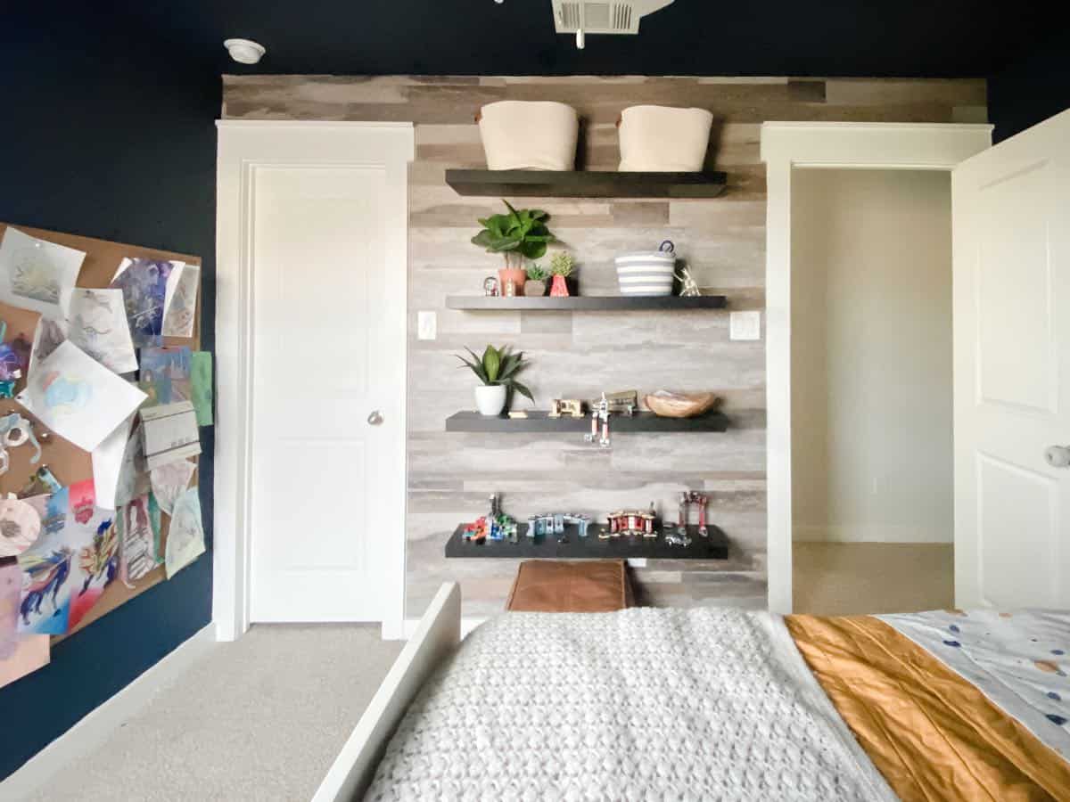 DIY “Wood” Accent Wall {Using Vinyl Wall Planks!}
