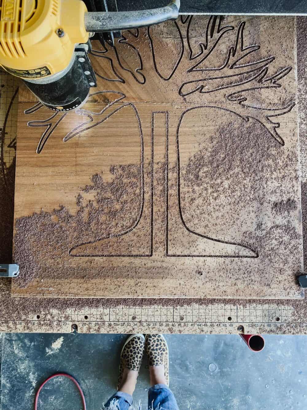 X-Carve cutting out a gratitude tree 