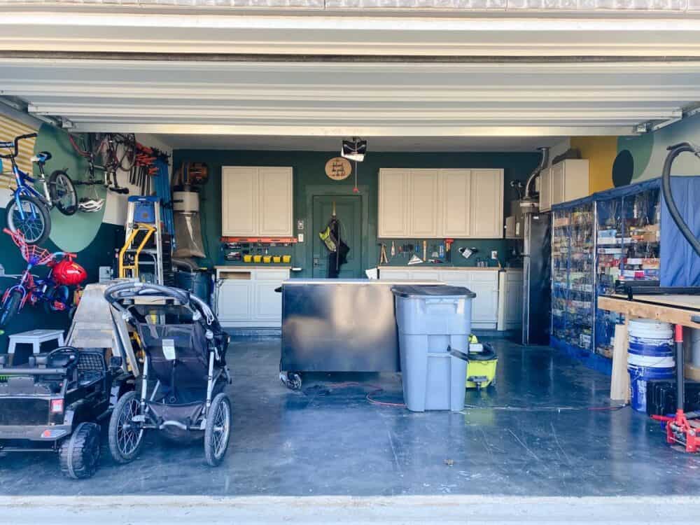 An organized garage 