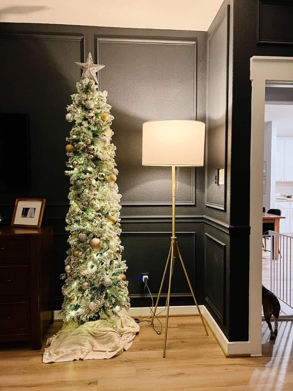 Small Christmas tree in a bedroom 