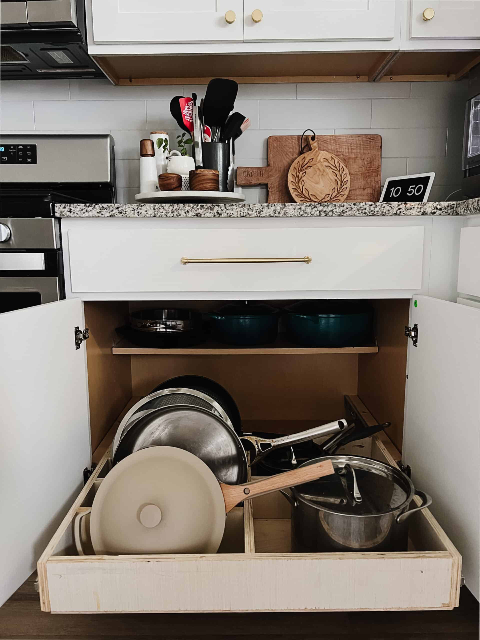 Kitchen cabinet with DIY pull-out pot and pan organizer