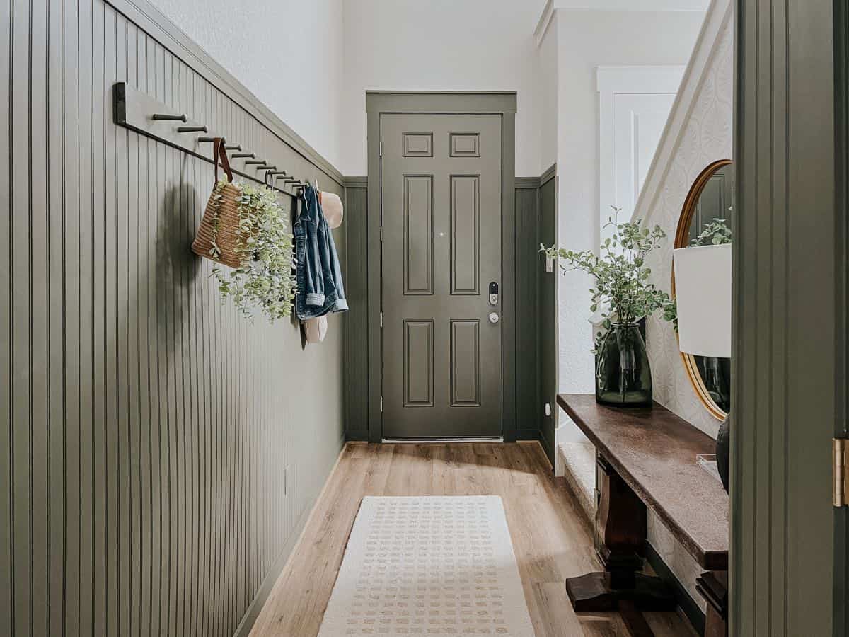 Wooden shaker peg rail online