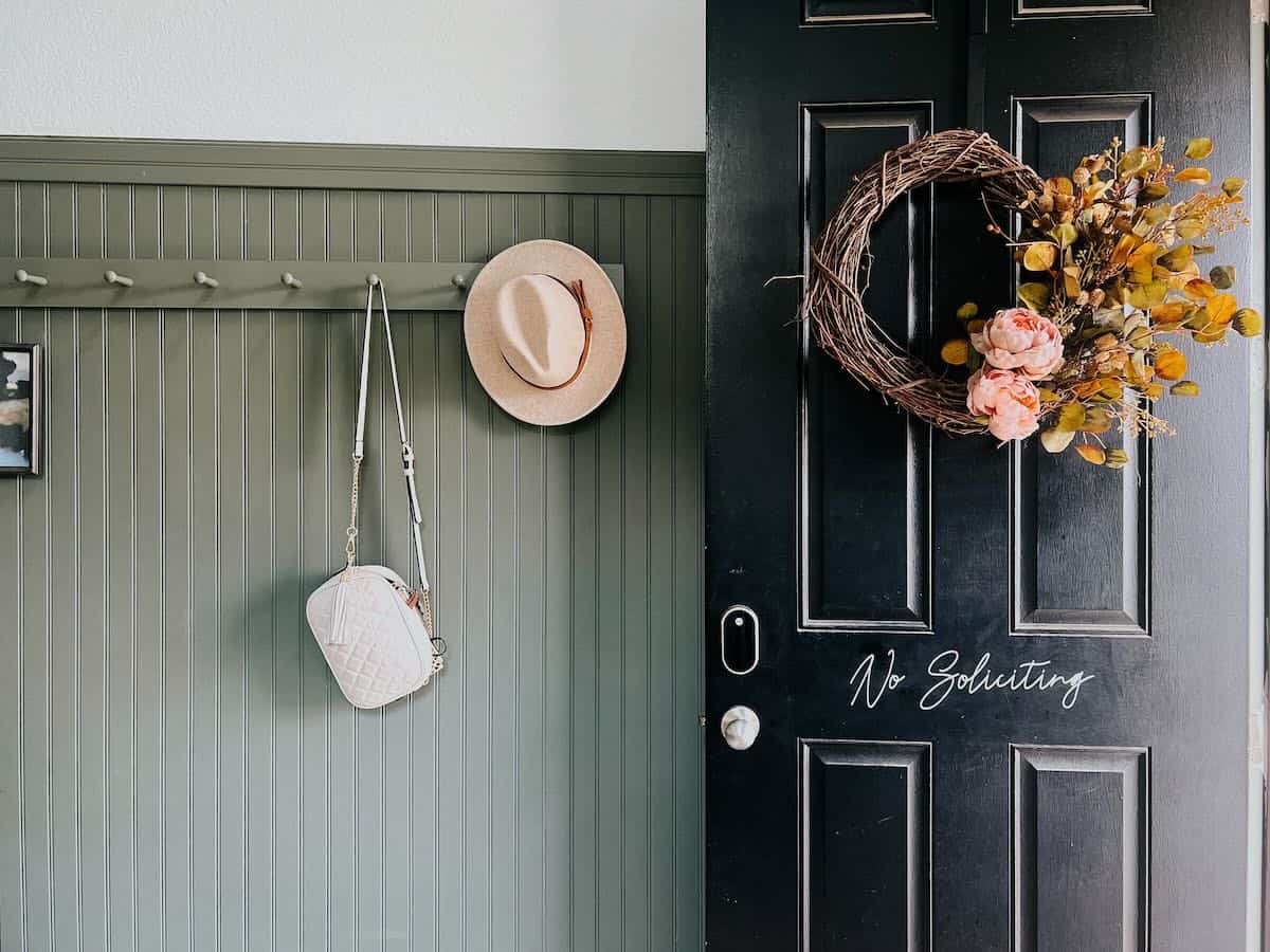 The Simplest DIY Fall Wreath