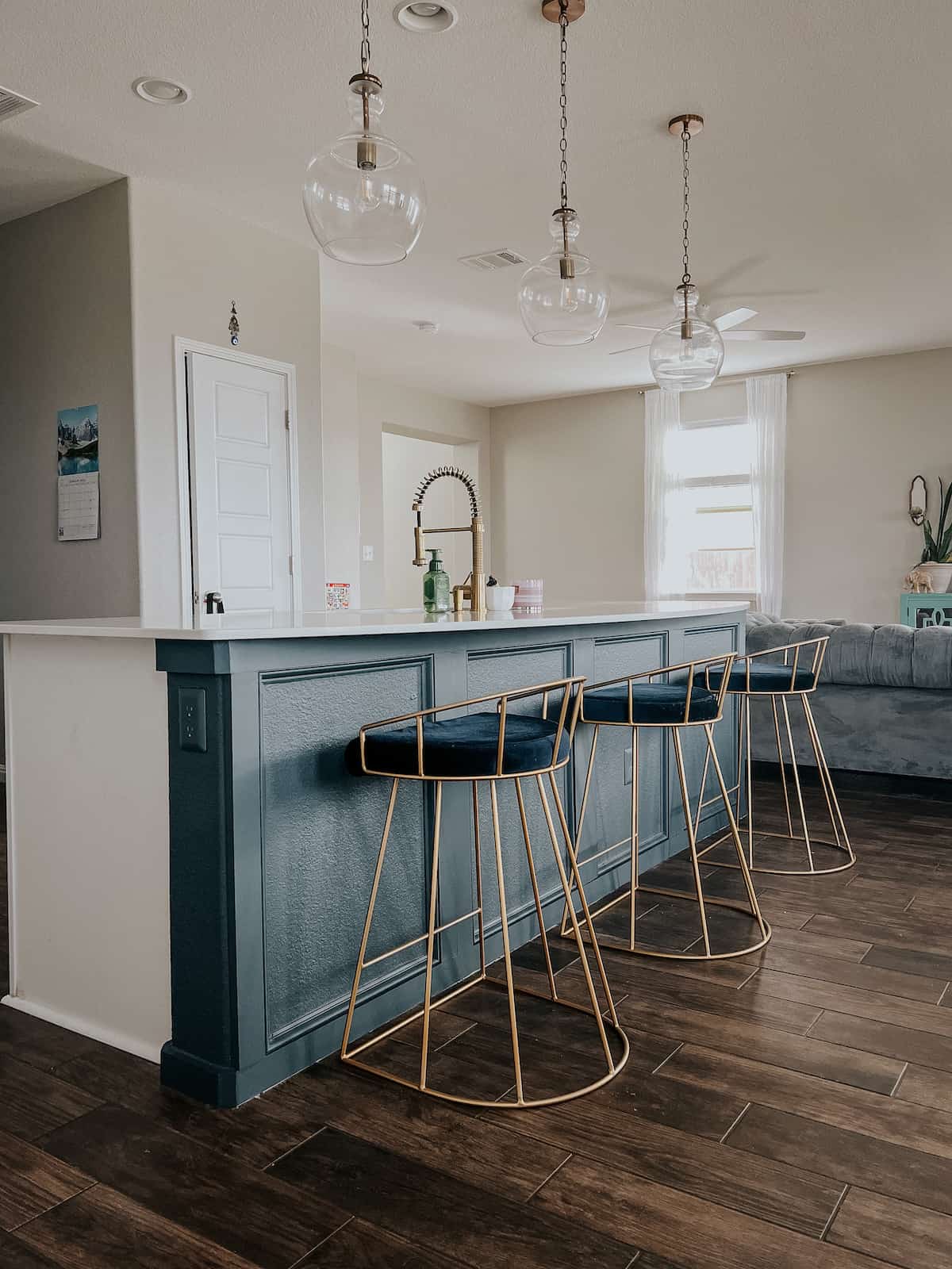 Parisa’s Navy Blue Kitchen Island Makeover