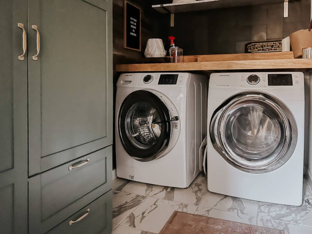 Laundry room with front load washer and dryer 