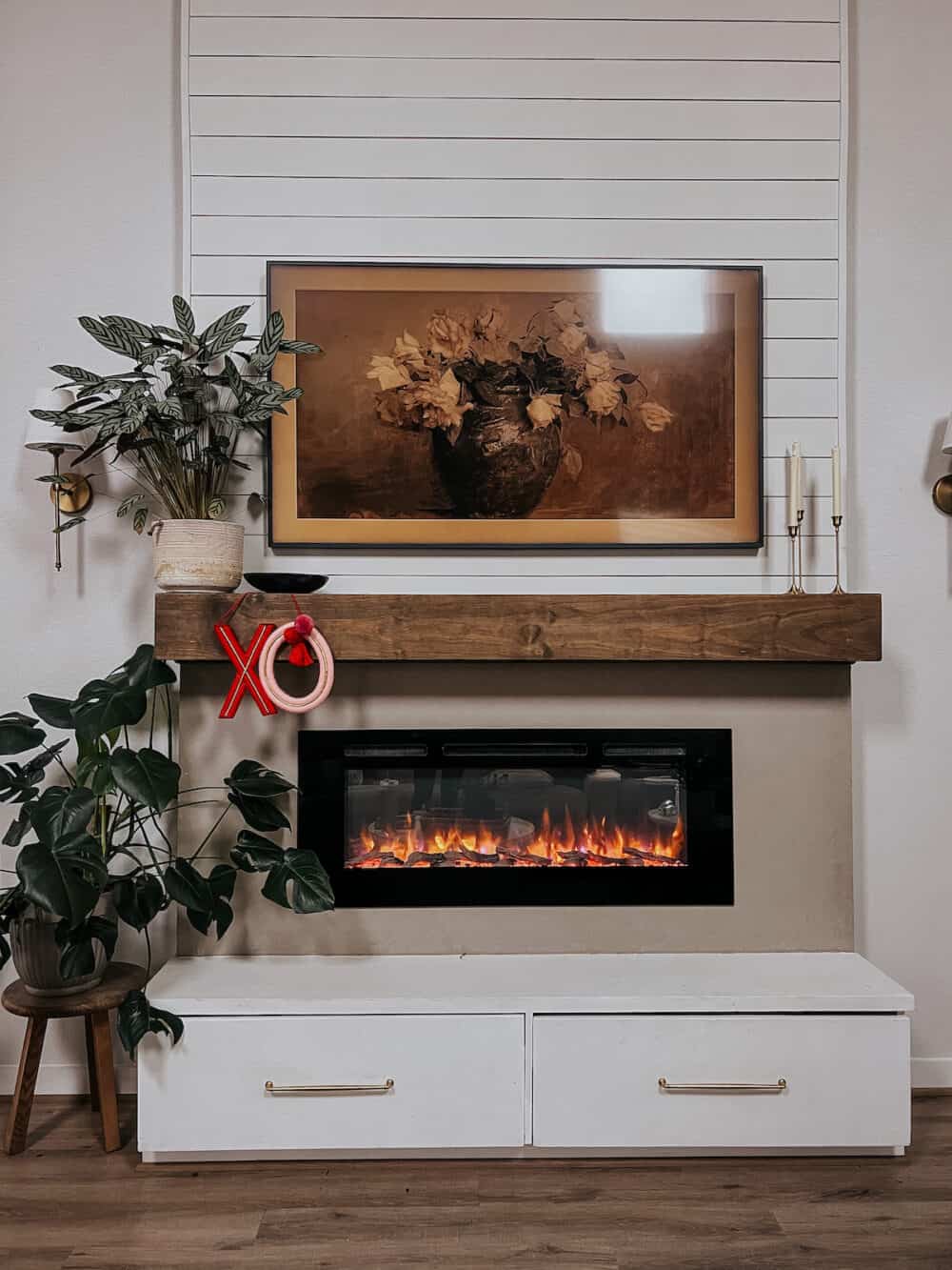 Fireplace decorated for Valentine's day 