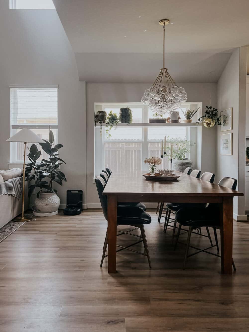 dining room with a bubble chandelier