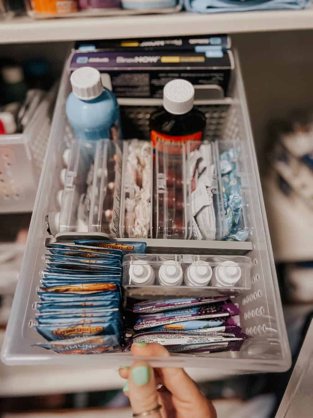 medicine cabinet organizer