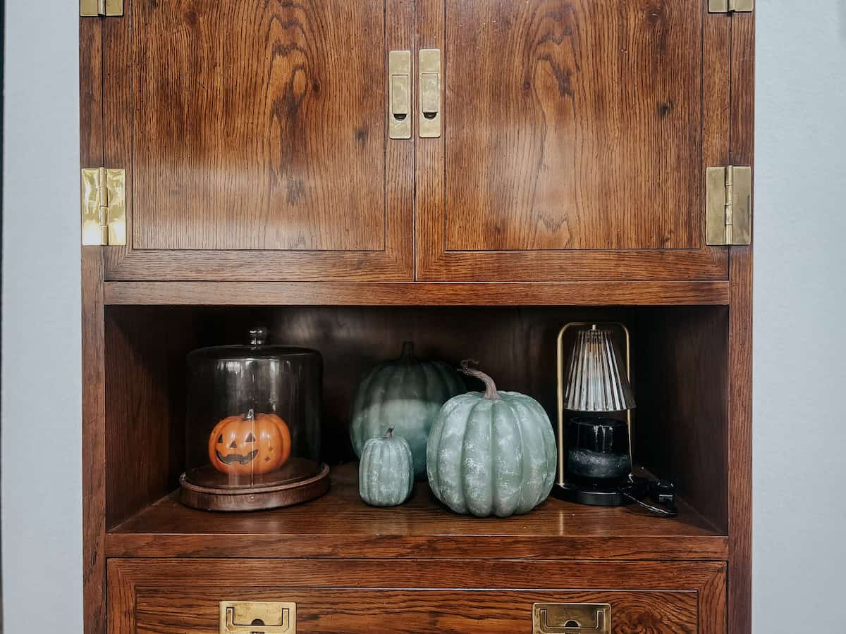 DIY Faux Stone-Look Painted Pumpkins