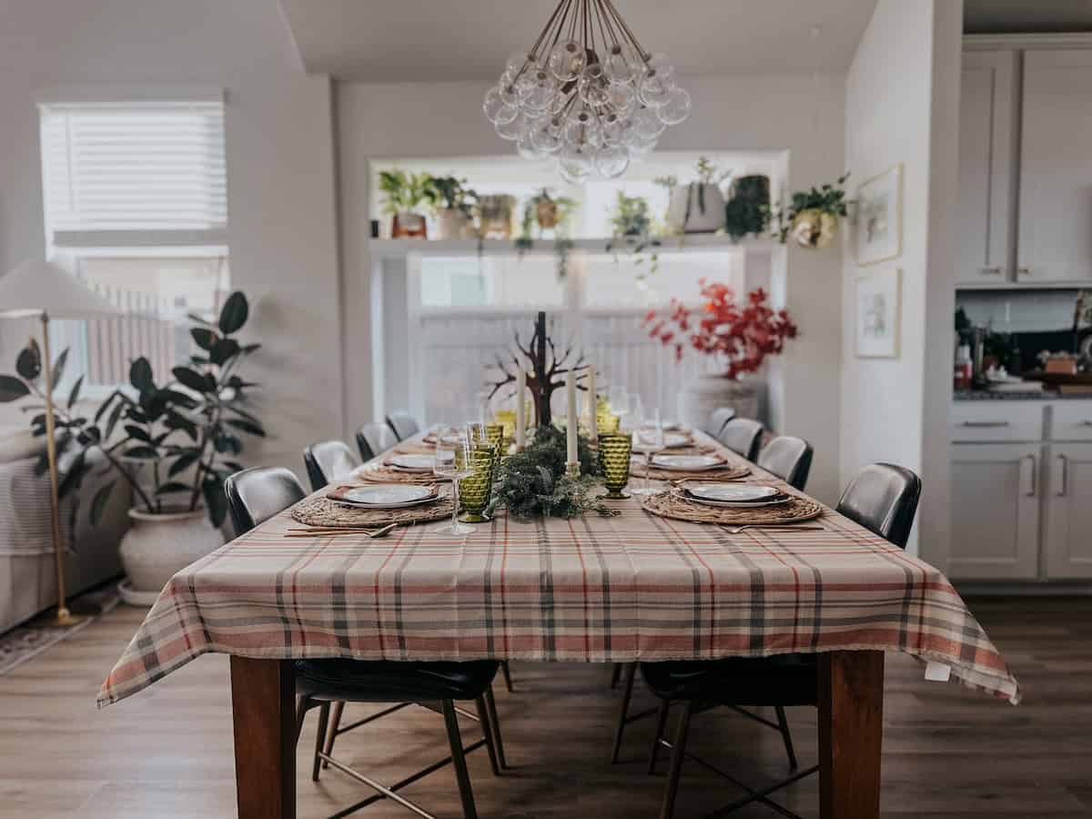 How to Host Your First Dinner Party
