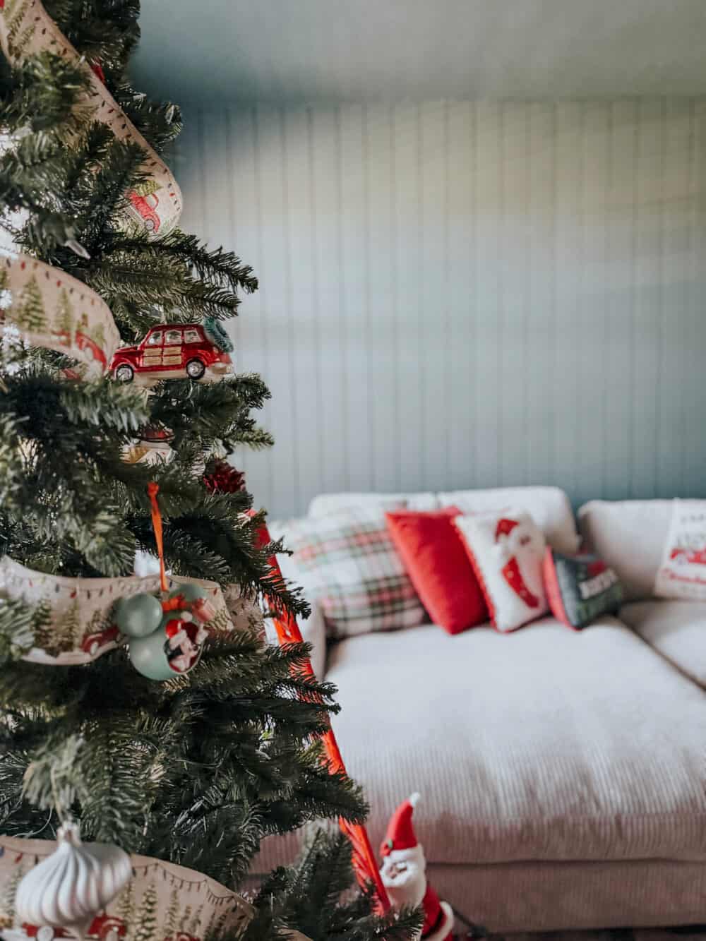 close up of bonus room Christmas tree